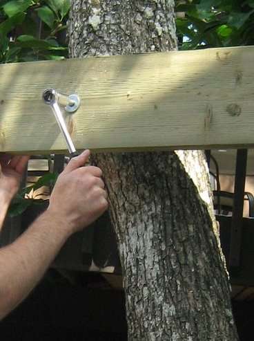 Как построить домик на дереве
